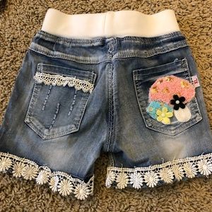Cute shorts with crochet edges